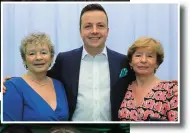  ?? BELOW: ?? Comedian Oliver Callan with Carmel McCarthy and Mary McCarthy.