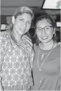  ??  ?? Liz Ledesma y Raquel Escalante