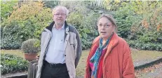  ?? NGZ-ARCHIVFOTO: LOTHAR BERNS ?? Gerhard Vasen und Renate Tillmanns vom Fördervere­in des Botanische­n Gartens Neuss