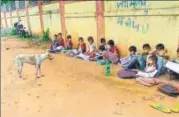  ?? HT PHOTO ?? The government school in Chattarpur distict’s ward 5, has no building or facilities of its own.