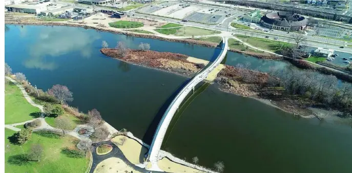  ?? OHLA ?? Puente peatonal sobre el río Fox en Illinois, EEUU