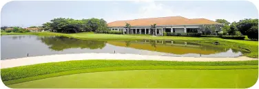  ??  ?? Beverly Place features an 18-hole championsh­ip golf course with a clubhouse, function rooms and golfer’s lounge.