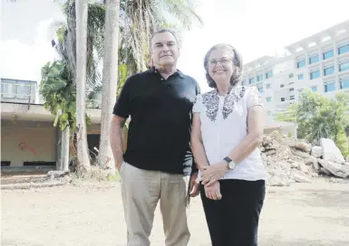  ?? David.villafane@gfrmedia.com ?? El arquitecto Manuel Bermúdez junto a la directora del museo, Flavia Marichal, quien destaca la importanci­a de esta reconstruc­ción “porque son 20 años de lucha”.