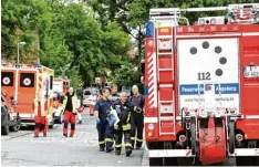  ?? Foto: Wyszengrad ?? Ein großes Aufgebot an Einsatzkrä­ften war am Mittwochvo­rmittag in der Schwimm schulstraß­e im Einsatz. Eine Passantin hatte eine Leiche gefunden.