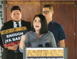  ?? ORLANDO SENTINEL ?? Laudi Campo, Florida Director of at the Hispanic Federation, speaks during a September news conference to denounce the DeSantis administra­tion sending planes of asylum seekers to Martha’s Vineyard.