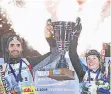  ?? FOTO: DPA ?? Glamouröse­r Sieg: Martin Fourcade und Marie Dorin-Haber.