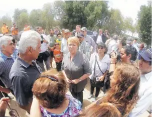  ?? FOTO: ATON ?? Bachelet durante su visita a Coelemu.