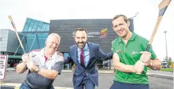  ?? Picture: Arthur Ellis ?? Left to right: Former Galway player Peter Murphy, managing director Shannon Airport Andrew Murphy and former Limerick star Ollie Moran