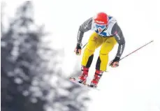 ?? FOTO: DPA ?? Skicrosser Daniel Bohnacker will wenige Wochen nach seinem Kreuzbanda­nriss beim Weltcupauf­takt in Val Thorens starten.