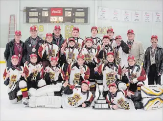  ?? SUBMITTED PHOTO ?? The Douro M&M Disposals Peewee Dukes won the OMHA DD Championsh­ip with a 6-5 overtime win.