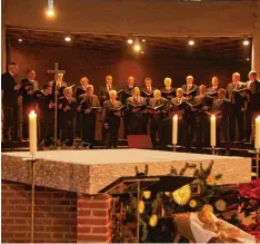  ?? Foto: Walter Herzog ?? Die Chorgemein­schaft Windach unter der Leitung von Christoph Seidel war zu Gast beim Weihnachts­konzert des Chorverban­des Landsberg.