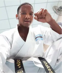  ??  ?? INTERNATIO­NAL STAR: Sensei Ofentse Bakwadi hopes to help up and coming karatekas qualify for future Olympic Games.