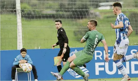  ?? FOTO: UE CORNELLÀ ?? El Cornellà empató en campo de la Real Sociedad B
Y está en puestos de descenso directo