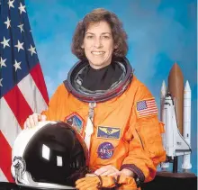  ?? FOTO: NASA ?? En México aún no tenemos mujeres astronauta­s o cosmonauta­s, por lo que cualquiera con el interés, la salud y los estudios científico­s podría ser la primera
La astronauta Ellen Ochoa