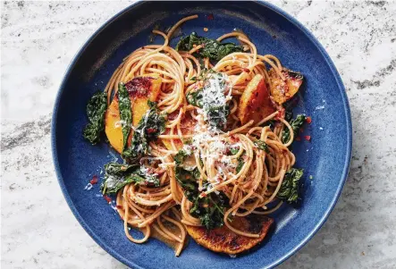  ?? FOOD STYLIST: MONICA PIERINI. PHOTO BY CHRISTOPHE­R TESTANI/THE NEW YORK TIMES ?? Pasta with Butternut Squash, Kale and Brown Butter.