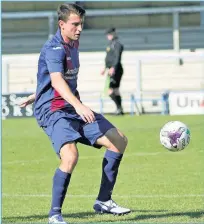  ??  ?? Leicester Road skipper Greg Downes in action against Heather St Johns and, below, goalscorer Matty Langham