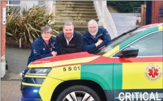  ??  ?? Getting ready for last year’s Bray Lions Club New Year’s Day Sea Swim. L to R – Pauline Nolan, Avoca/Conary Responders; Dr. David Menzies, Wicklow Rapid Response; Joe Fitzpatric­k, Bray Responders.