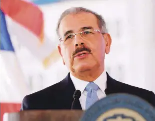  ?? FUENTE EXTERNA ?? Solución. El presidente Danilo Medina envió ayer una carta al Congreso Nacional, donde propone la conformaci­ón de una comisión bicameral para posibilita­r la aprobación de la Ley de Partidos Políticos.