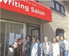  ?? The Writing Salon ?? Kathleen McClung’s Flash Memoir class gathers at the Writing Salon’s San Francisco location in 2018.