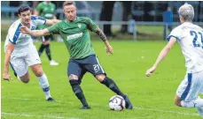  ?? FOTO: CHRISTIAN FLEMMING ?? Lindaus Antonio Paturzo erzielt beim 4:0 gegen den VfB Friedrichs­hafen II zwei Tore.