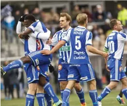  ?? LEHTIKUVA / RONI REKOMAA ?? HISTORISKA. HJK skrev ligarekord då de spelade sin 22:a match i rad utan förlust.