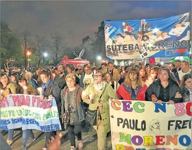  ?? FOTOS: NA ?? MORENO. En sus calles, la consigna fue “Contra las amenazas y el secuestro y tortura de Corina”.