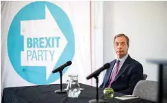  ?? Foto: AFP/Tolga Akmen ?? Nigel Farage mischt die britische Parteienla­ndschaft auf.