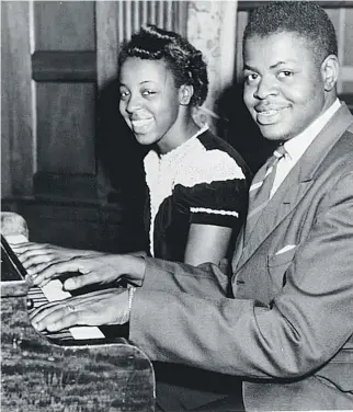  ?? LIBRARY AND ARCHIVES CANADA ?? Oscar Peterson was among the earliest piano students of his sister, Daisy, who earned a music degree at McGill University.