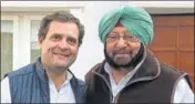  ?? HT PHOTO ?? Punjab CM Amarinder Singh with AIICC chief in New Delhi.