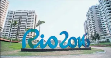  ??  ?? DUDAS. La Villa Olímpica de Río se inauguró el domingo, pero se reconoce que “aún no está al 100%”.