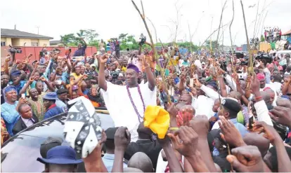  ?? PHOTO ABDUL-HAMEED
OYEGBADE ?? The Ooni-elect, Prince Adeyeye Ogunwusi on his arrival at Ife, Osun State yesterday.