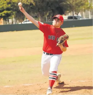  ??  ?? > La Liga Sabatina de Beisbol “Mingo” Vázquez sigue a buen ritmo.