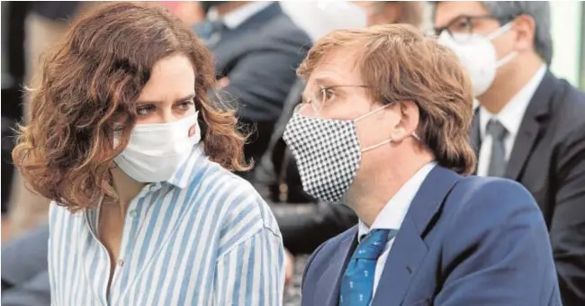  ?? // SAN BERNARDO ?? Isabel Díaz Ayuso y José Luis Martínez-Almeida, ayer en la presentaci­ón oficial de las finales de la Copa Davis