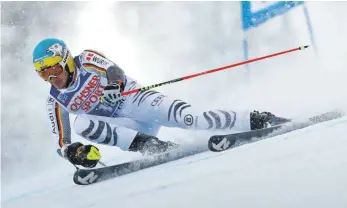  ?? FOTO: DPA ?? Wieder dabei, aber – natürlich – noch nicht wieder voll da: Felix Neureuther in Val d’Isère.