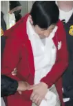  ?? THE CANADIAN PRESS/FILES ?? Former Guatemalan soldier Jorge Sosa Orantes in 2012 as he is extradited to Los Angeles from Canada for immigratio­n fraud.