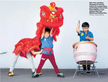  ?? Photos / Sylvie Whinray ?? Elvis Tiau and Choo Guoyong (on drums), both 8, are excited about performing in front of the Prime Minister at the Chinese New Year Market and Festival Day.