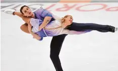  ??  ?? Aljona Savchenko und Bruno Massot holten sich spielend leicht die deutsche Meister schaft in Frankfurt.