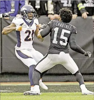  ??  ?? Bad blood runs deep between Aqib Talib and Michael Crabtree as the Denver CB and Raider WR come to blows again on Sunday during Oakland’s victory.