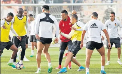  ??  ?? MOTIVACIÓN. La plantilla ché se olvida de la derrota ante la Real Sociedad y se centra en el Bernabéu.