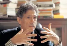  ?? Ruby Washington, © The New York Times Co. ?? Edward Said, then a professor of English and comparativ­e literature, in his office at Columbia University in New York, on July 9, 1998.