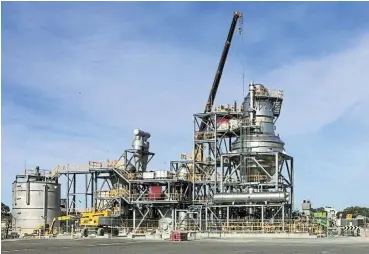  ?? /Reuters ?? New Australian plant: A new nickel sulphate plant that global miner BHP Group is building to service the battery industry at its Nickel West operations, south of Perth, Australia.