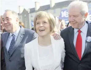  ??  ?? FRIENDS LIKE THESE Sturgeon campaignin­g for Yes vote with Salmond and Sillars