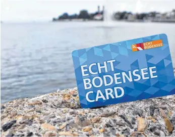  ?? FOTO: FELIX KÄSTLE ?? Verschwind­et erst mal wieder in einer Schublade und wird durch eine Papier-Variante ersetzt: die Echt-Bodensee-Card als Chipkarte.