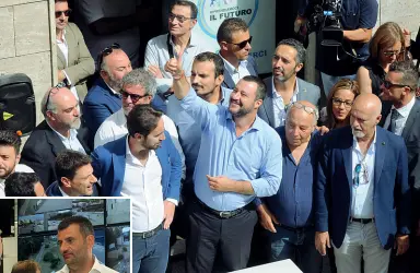  ??  ?? Il confronto Nella foto grande il ministro Salvini durante la visita del 13 settembre al Liberta. A sinistra Decaro
