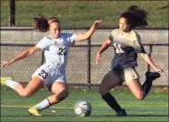  ?? Christian Abraham / Hearst Connecticu­t Media ?? Girls soccer action between Joel Barlow and Notre Dame- Fairfield in Trumbull on Oct. 8.