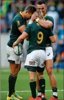  ??  ?? EASY: South Africa celebrate a try