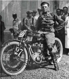  ?? ?? Left: Varzi on a Moto Guzzi 500cc
C 4V at the 1927 Grand Prix of Nations at Monza