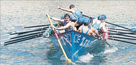  ?? FOTO: UNCITI ?? Zarautz realizando una ciaboga durante una regata de la ARC-1 este último verano