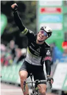  ??  ?? &gt; Edvald Boasson Hagen celebrates winning stage eight in Cardiff