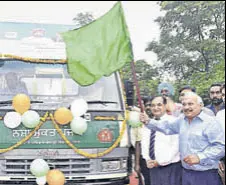  ?? ANIL DAYAL/HT ?? Punjab health minister Brahm Mohindra flagging off special vans to spread awareness about the deaddictio­n programme of the state government in Chandigarh on Monday